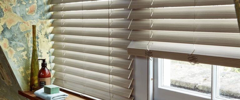 Arena Greige 15 venetian blinds